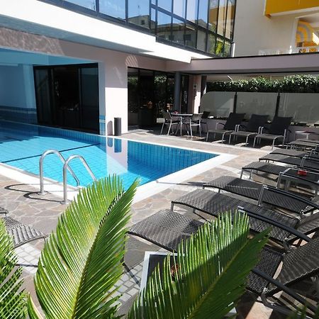 Hotel Ambassador Ριτσόνε Εξωτερικό φωτογραφία