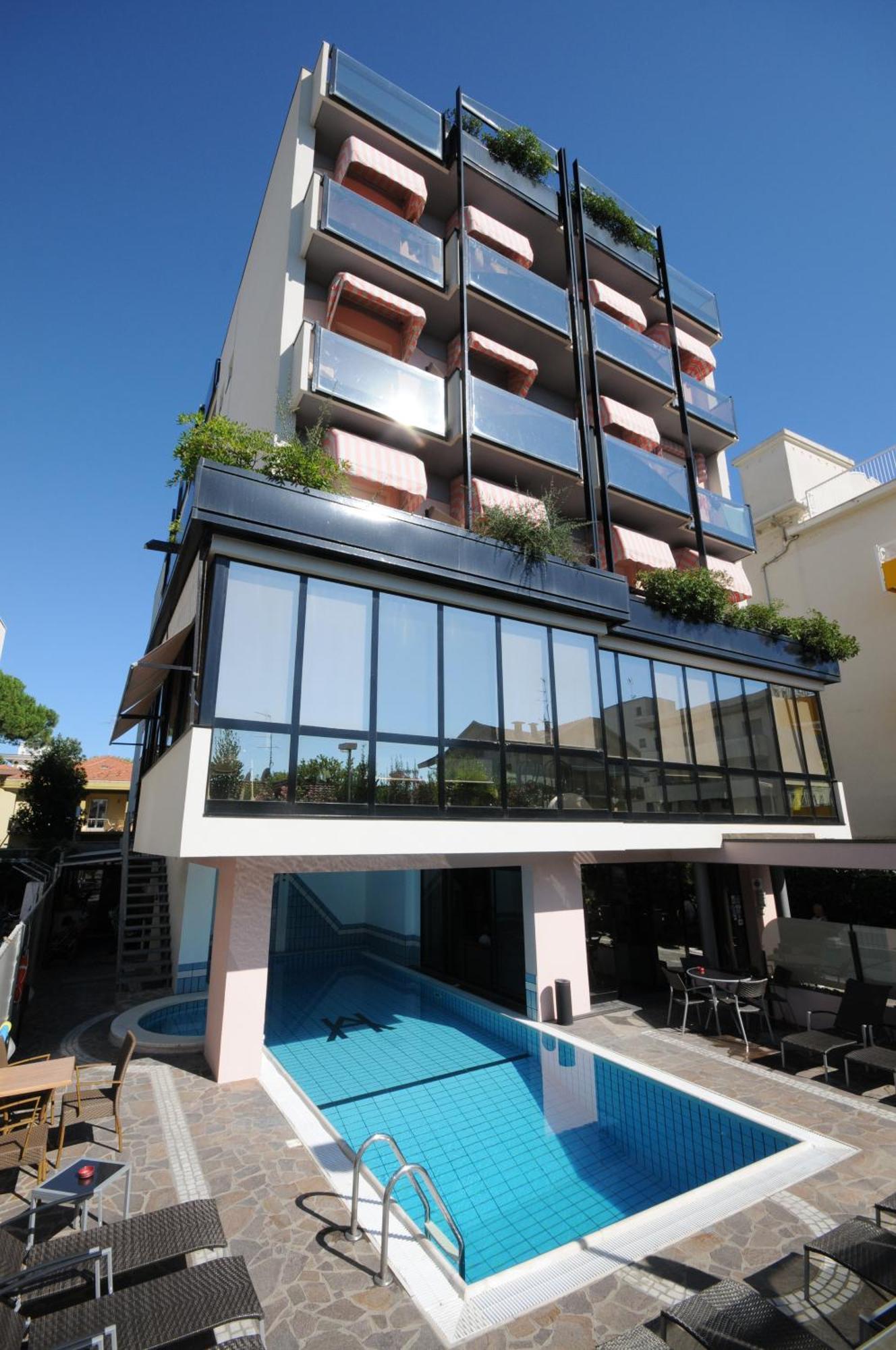 Hotel Ambassador Ριτσόνε Εξωτερικό φωτογραφία