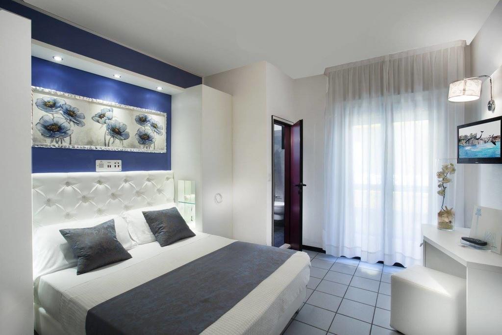 Hotel Ambassador Ριτσόνε Εξωτερικό φωτογραφία