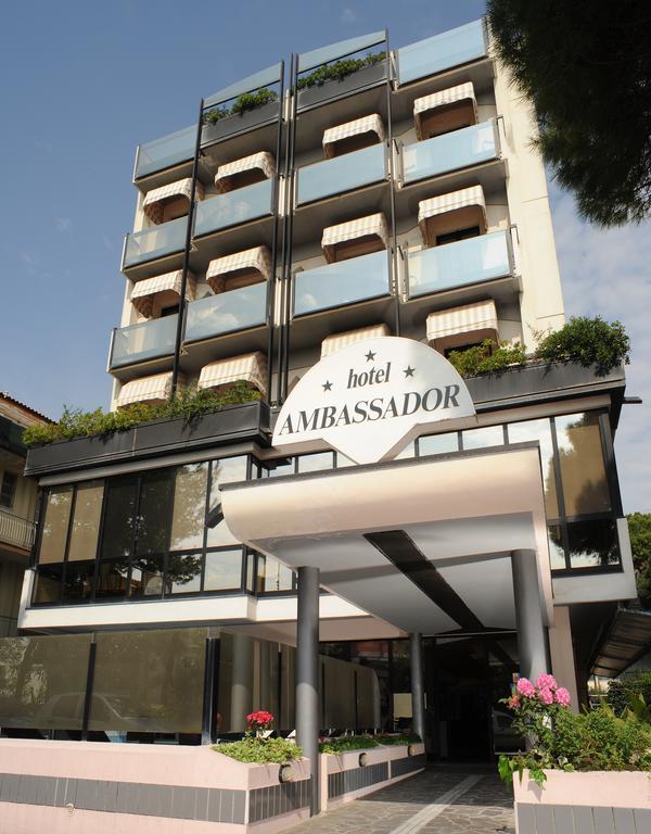 Hotel Ambassador Ριτσόνε Εξωτερικό φωτογραφία